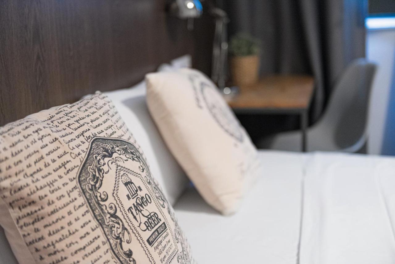 Apartament Traveller House Barcelona Zewnętrze zdjęcie