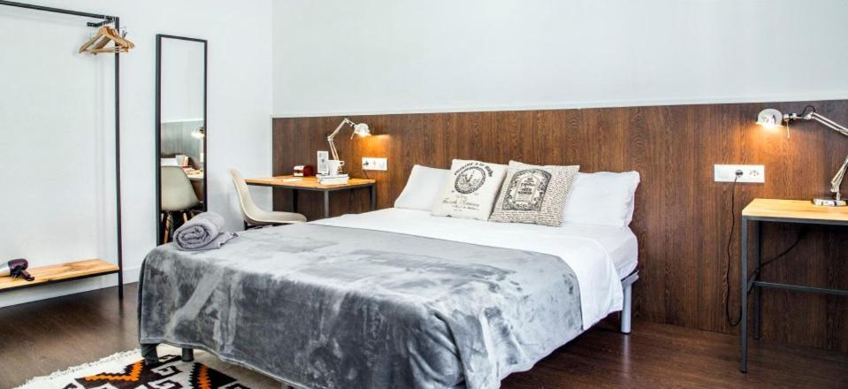 Apartament Traveller House Barcelona Zewnętrze zdjęcie
