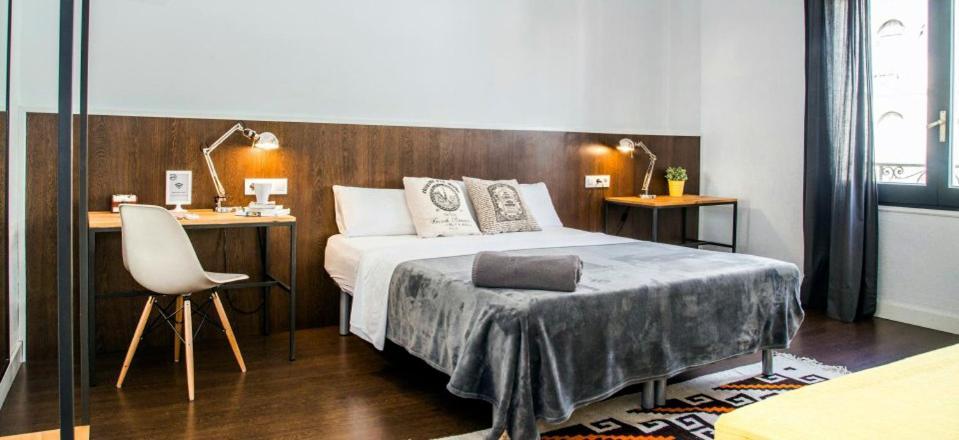 Apartament Traveller House Barcelona Zewnętrze zdjęcie